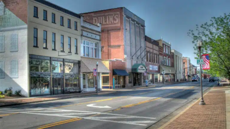 Storefronts in Downtown Madisonville, Ky.